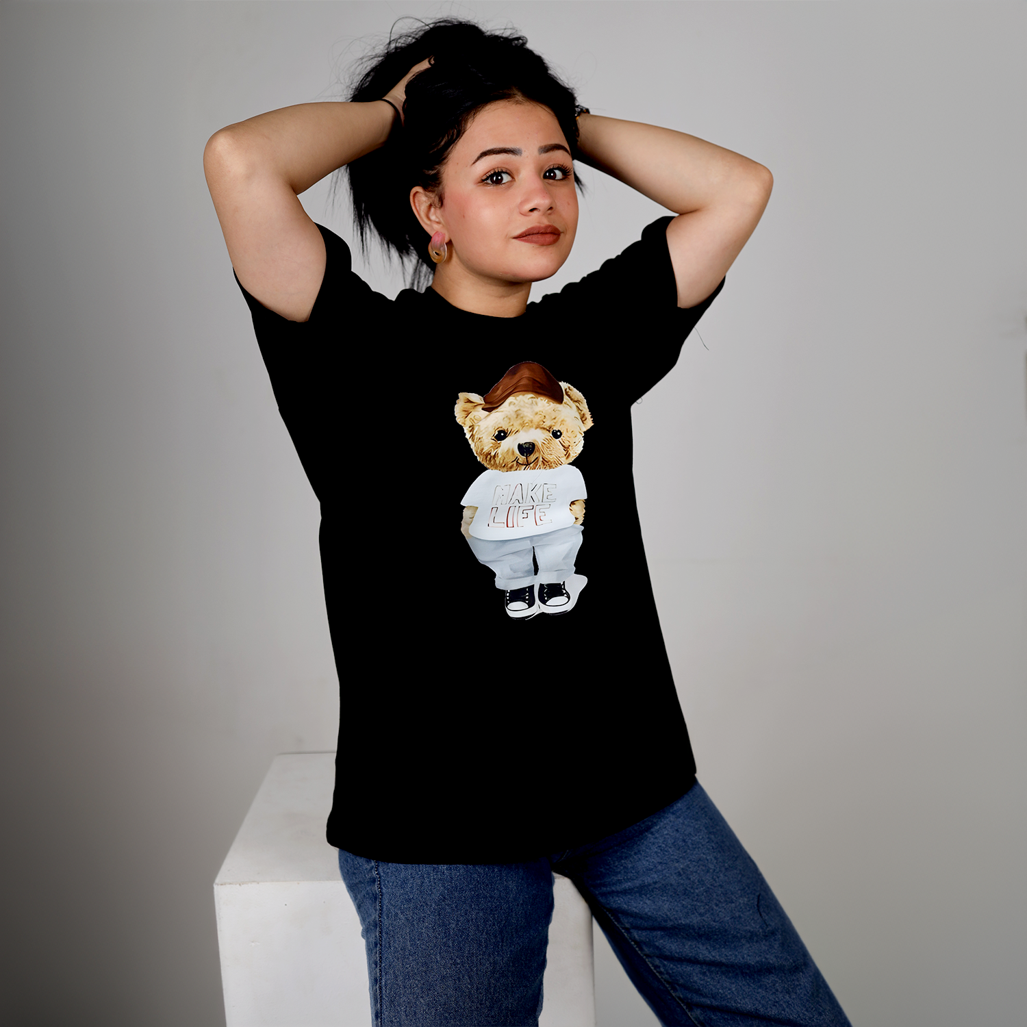 ELEGANT BEAR T-shirt